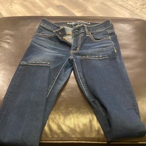 American eagle size 2 skinny jeans
